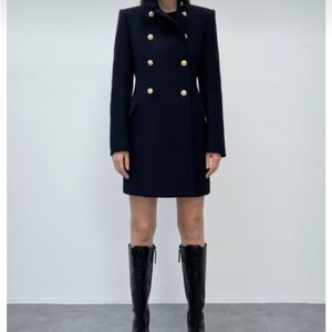 Beautiful Zara Brand Wool Blend Button Up Accent Heavy Pea Coat Size Large